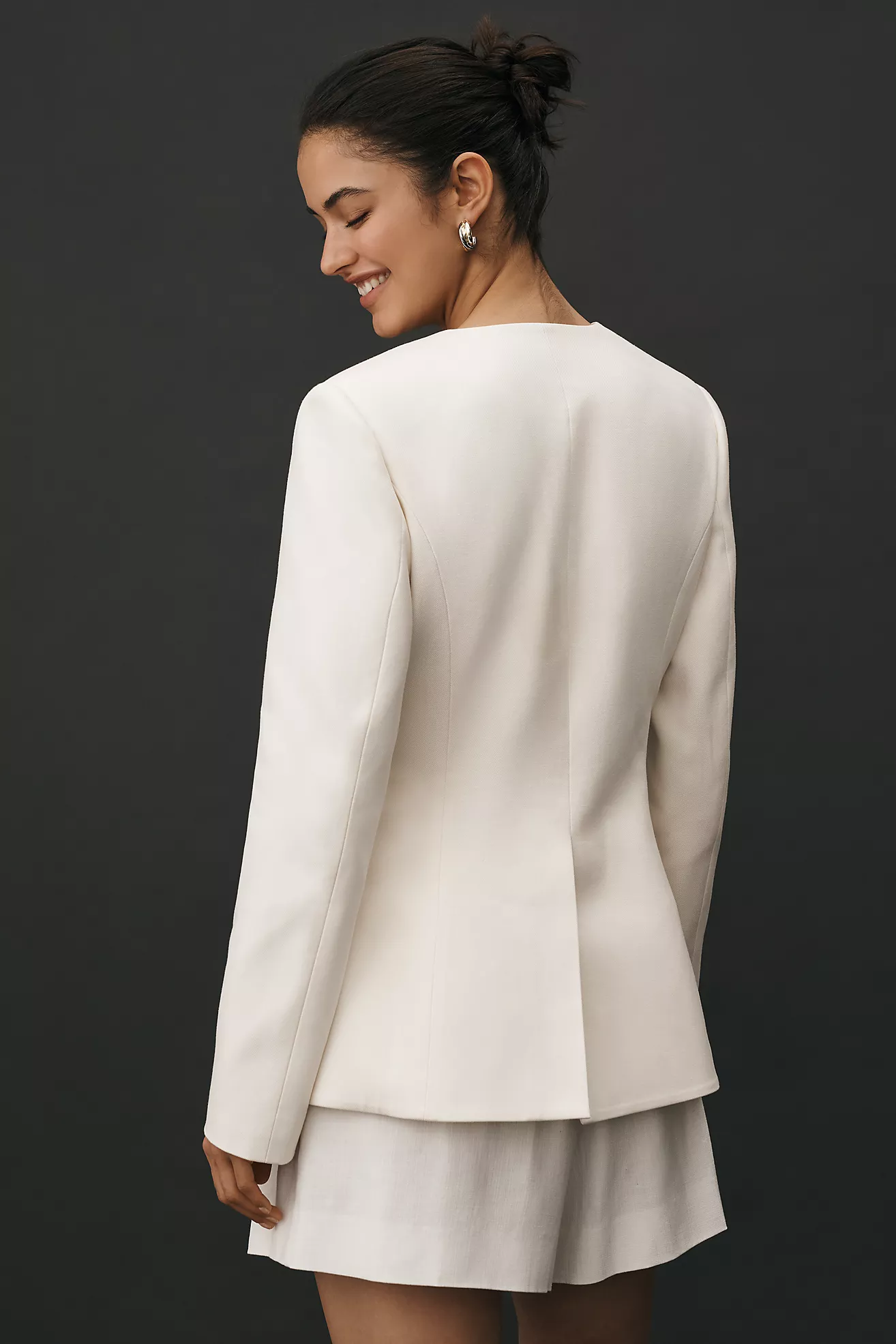 Blazer con escote profundo y diseño péplum de Mare Mare - Imagen 3