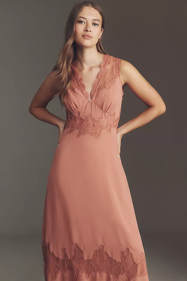 Vestido midi lencero con encaje en tono terracota