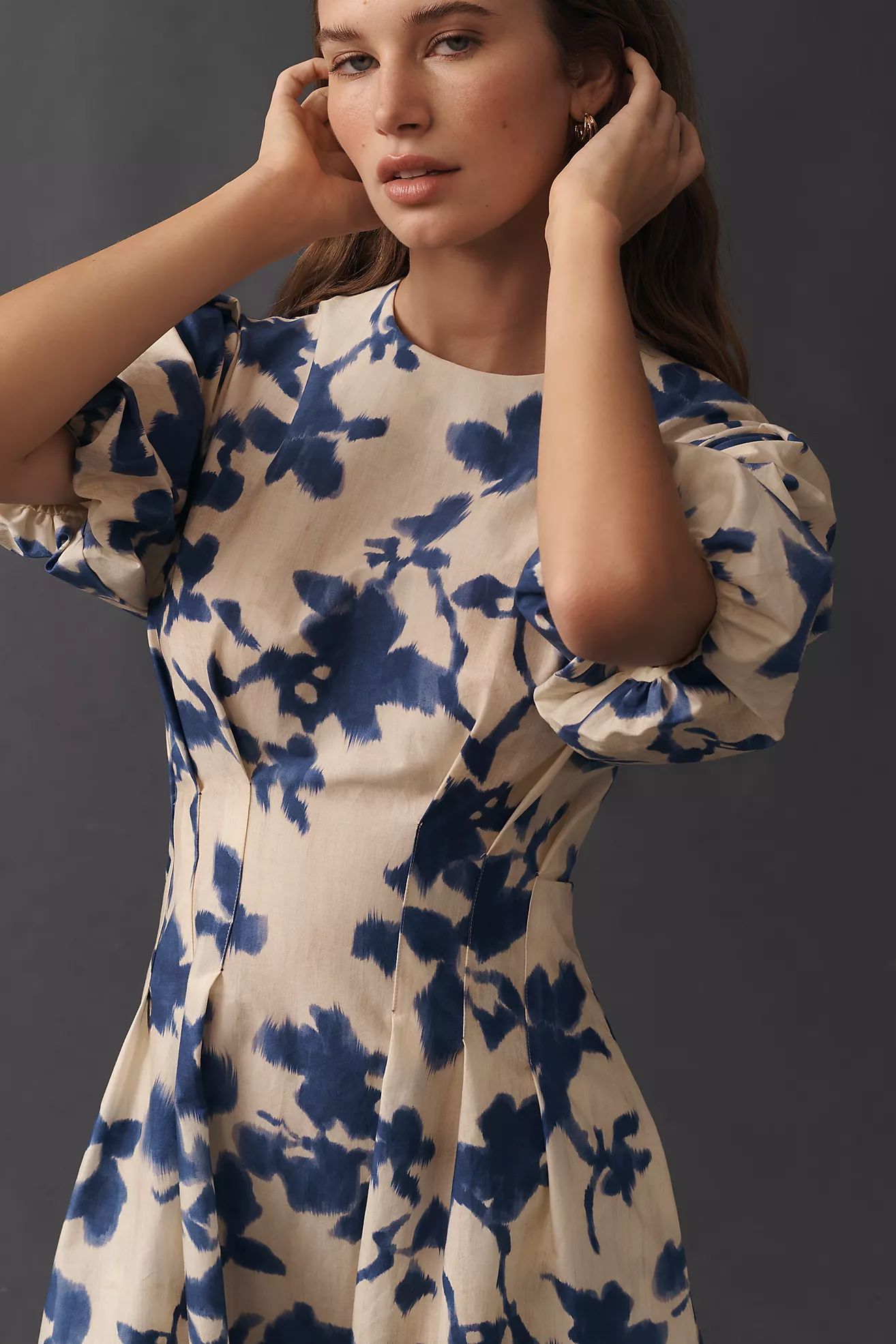 Vestido Mini Estampado con Mangas Voluminosas Exquise - Imagen 2