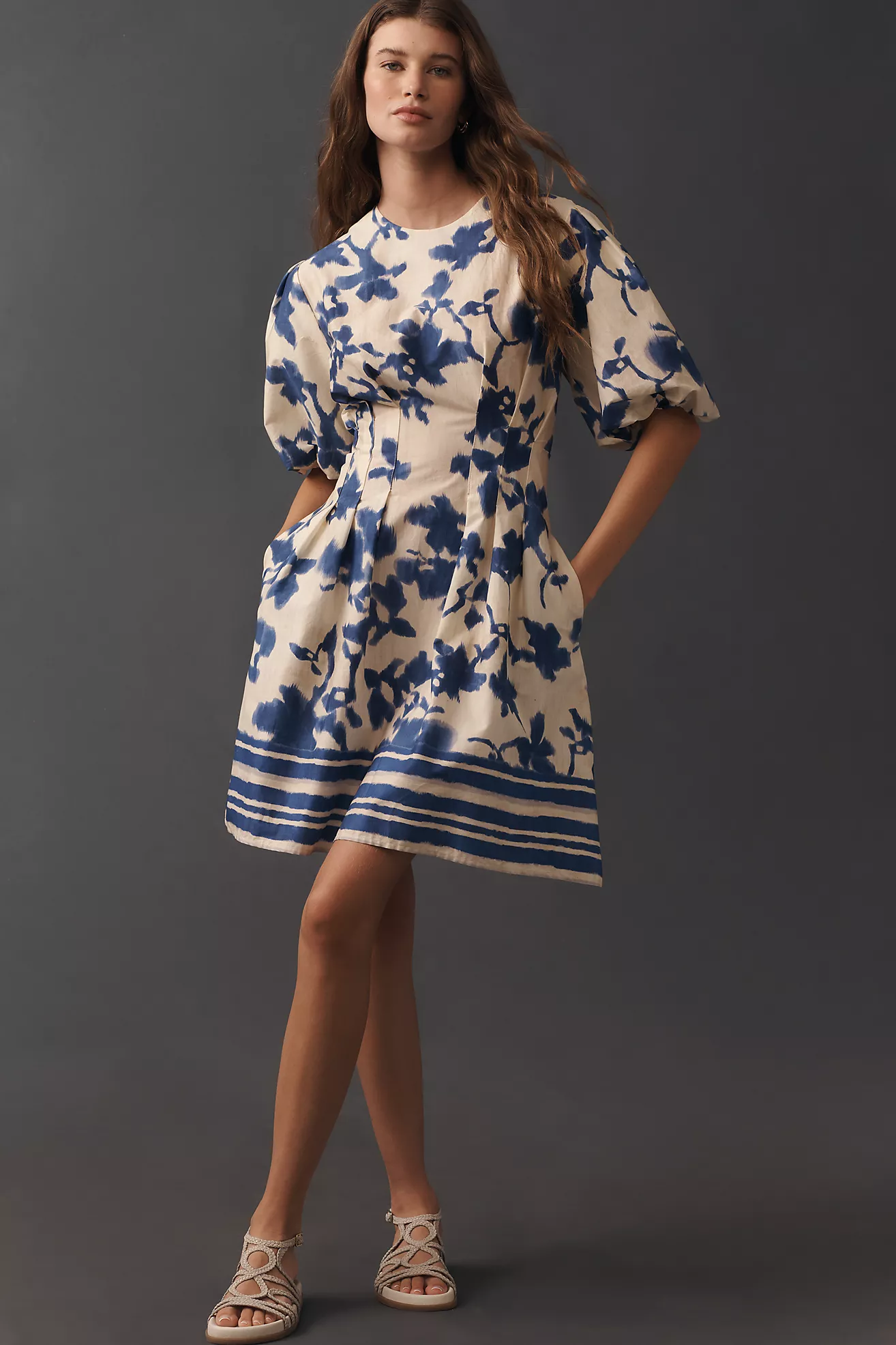 Vestido Mini Estampado con Mangas Voluminosas Exquise - Imagen 4