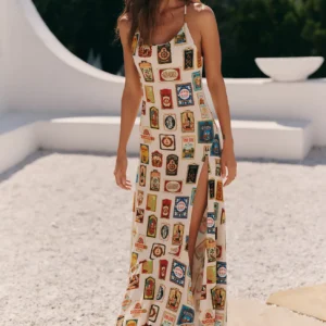 Vestido Midi con Pedrería y Escote Redondo — Celandine